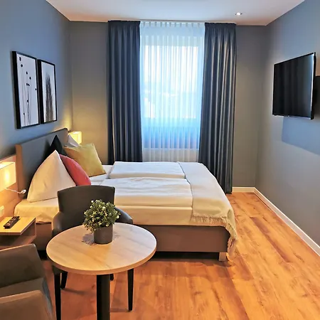 沃斯特餐厅酒店 3*