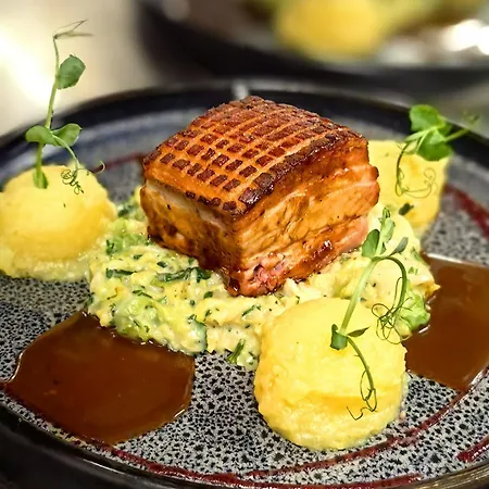 沃斯特餐厅酒店 格罗瑙