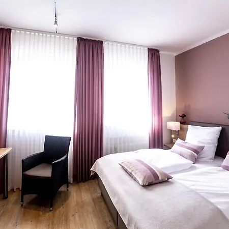 沃斯特餐厅酒店